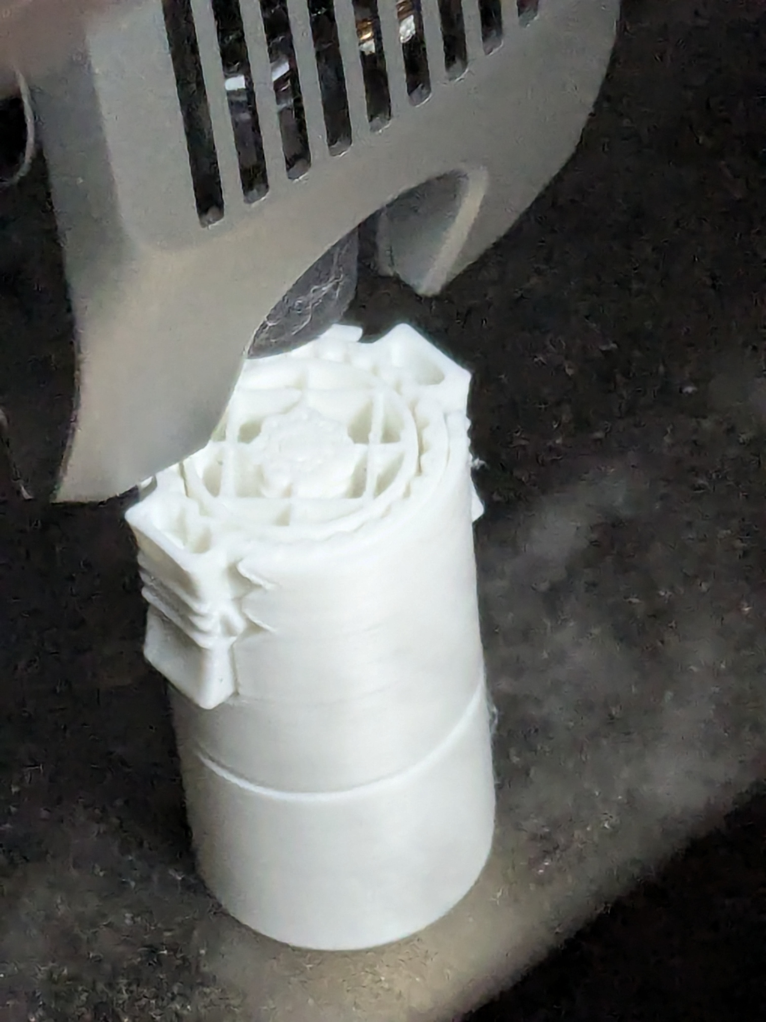 As you can see it adds a lot more plastic in the areas where it is needed for strength without having to do any fancy slicing!